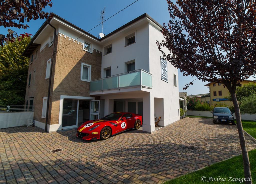 H5-5H Luxury Room Maranello Exterior foto